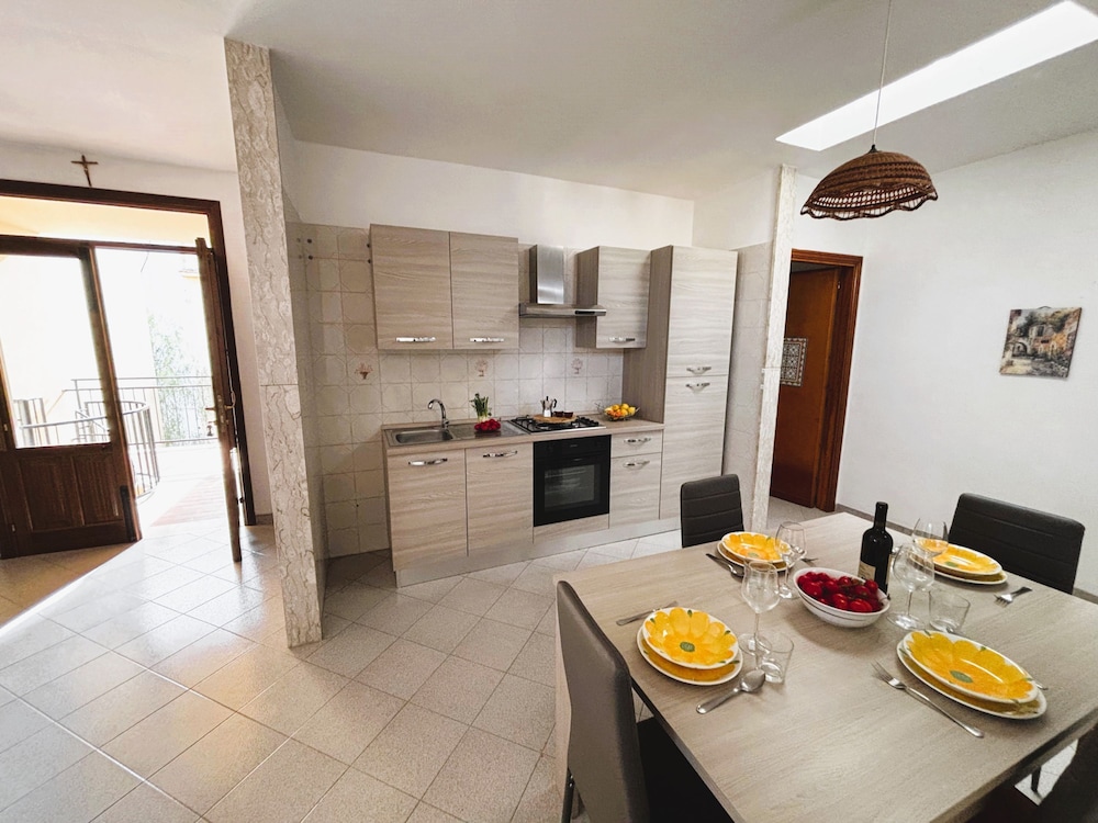 Casa Amodei 2 a Pochi Passi dal Mare
