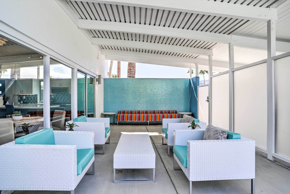 Pool & Mountain Views: Palm Springs Home! view 5