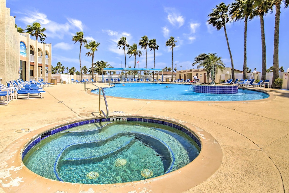 4 Mi to Beach: Home w/ Pool & Golf in Port Isabel!