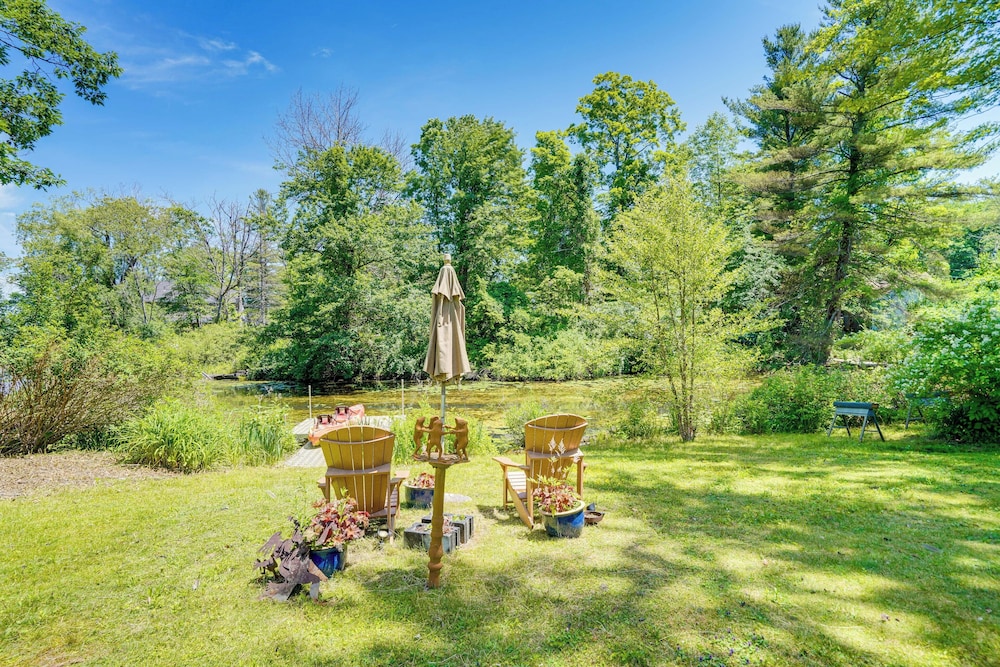 Family-friendly Richmond Cottage w/ Private Yard