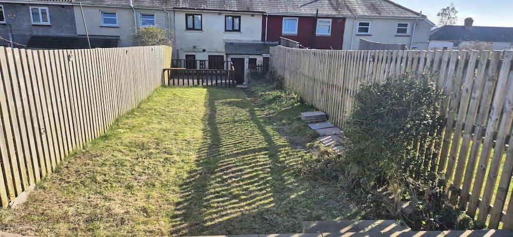Swansea Serenity Retreat-3 bed House-large Garden