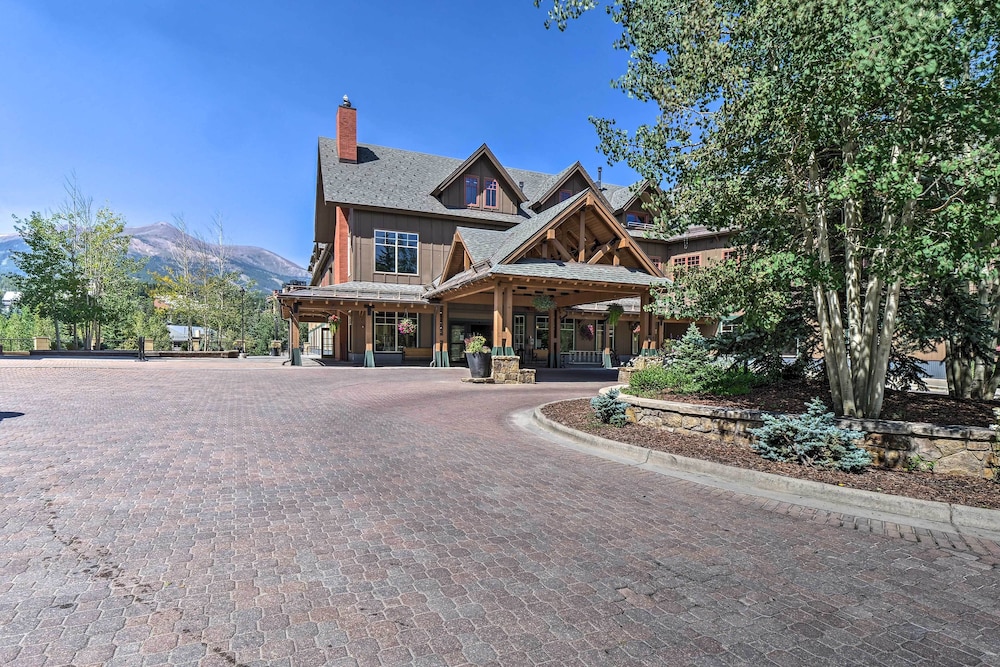 Ski-in/ski-out Breckenridge Studio Near Downtown!