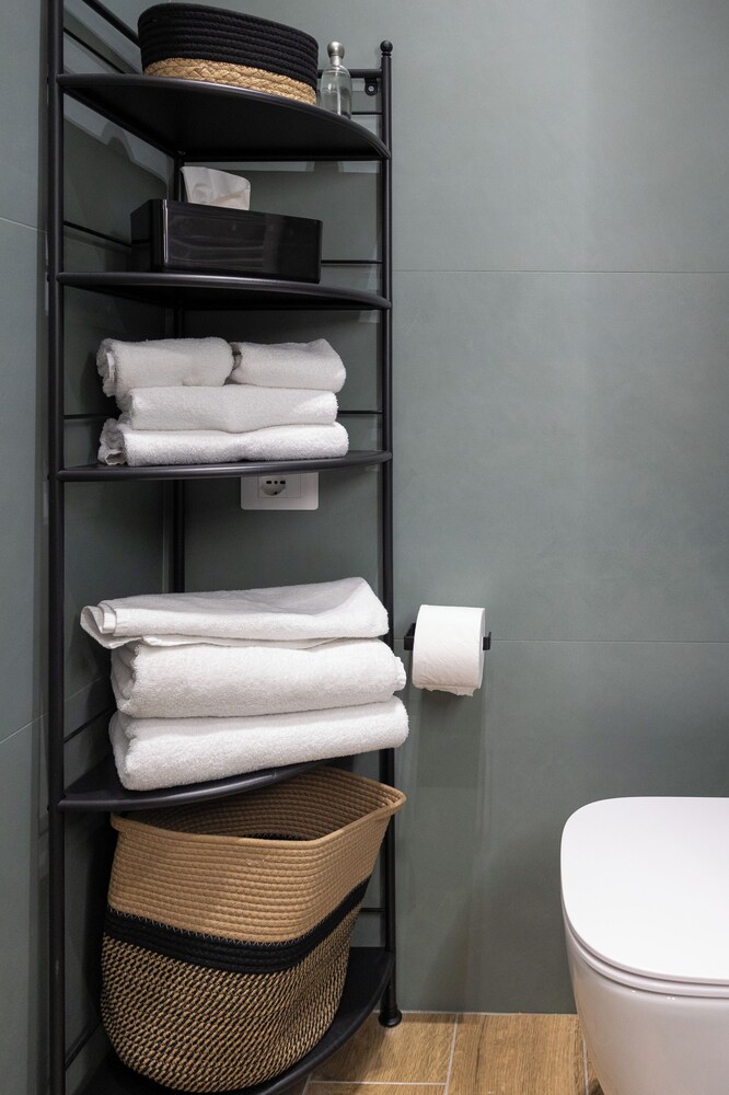 Style & Stone Guest House