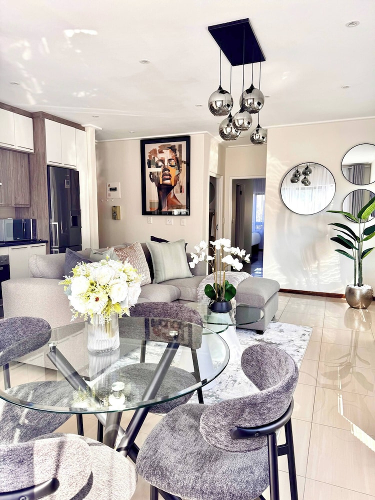 Apt 2 Bed in Stunning Golf Estate