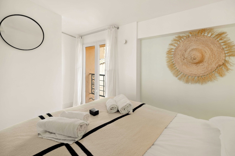Magnificent Apartment - AC- 2br- Saint-tropez