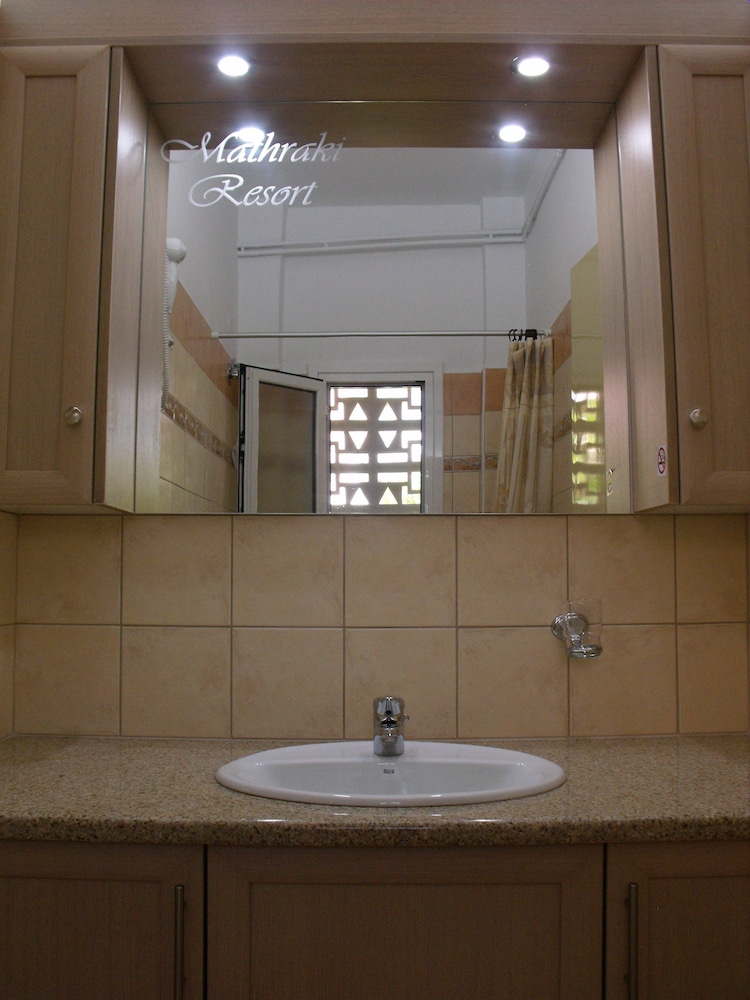 Mathraki Resort