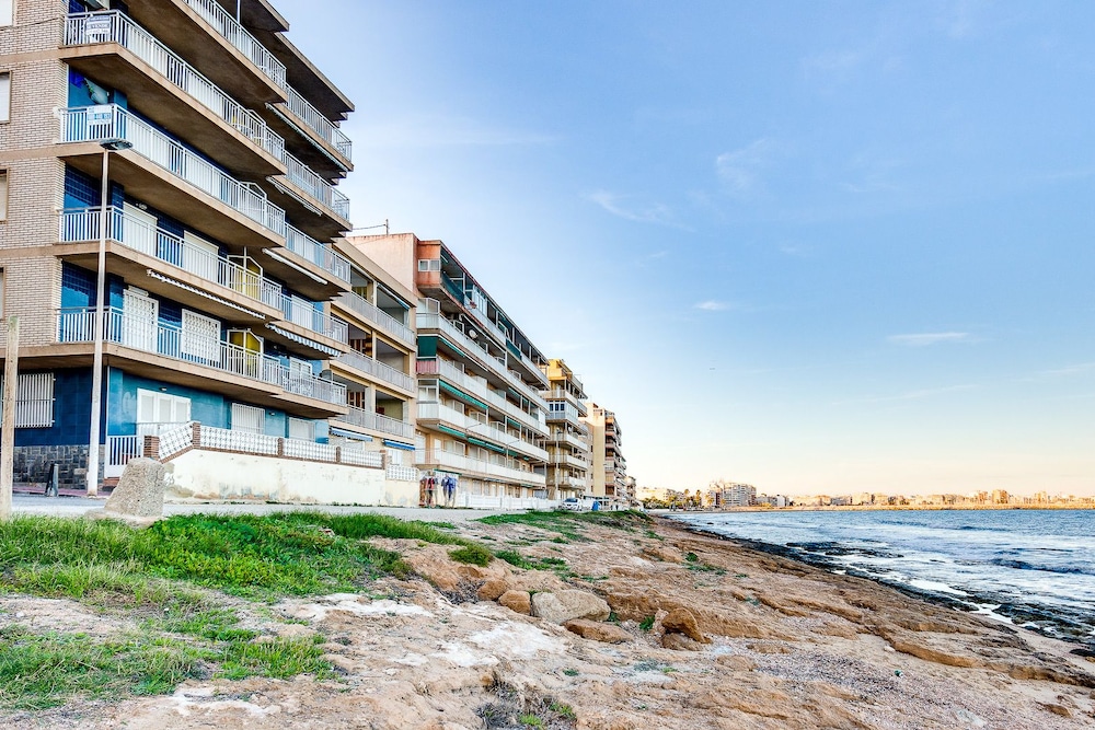 Playa los Náufragos view 3