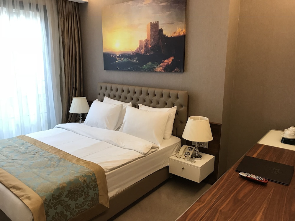 Old Port Otel - Image 15