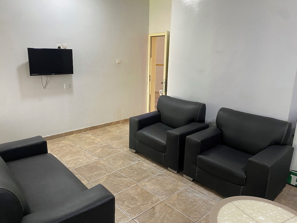 Chrisolik Hotel