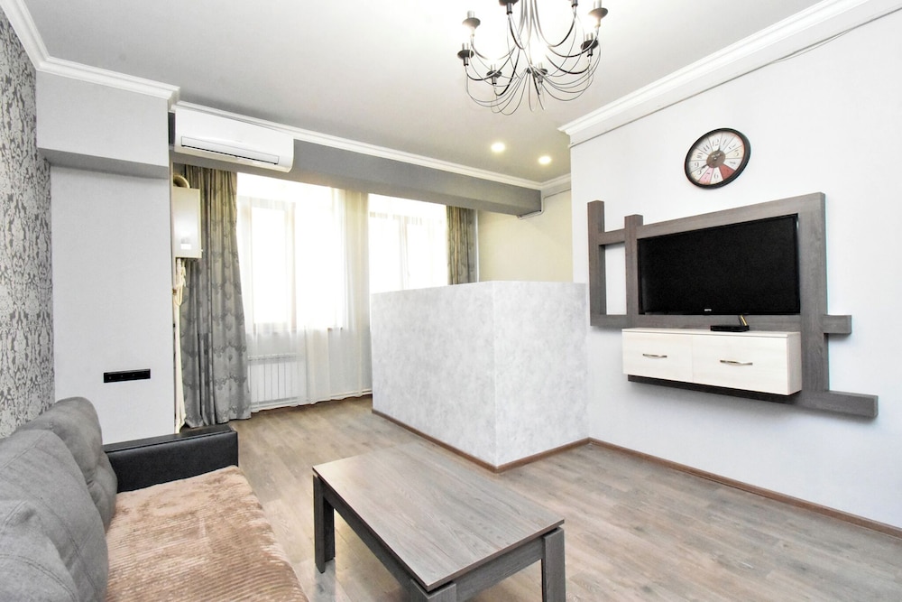 Apartment in Teryan street
