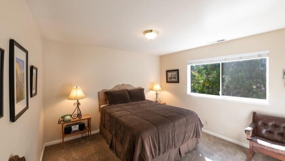 Scenic Wonders Yosemite Park Place 3 Bedrooms view 4
