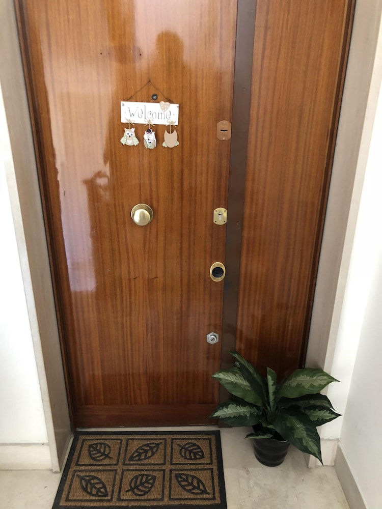 Quiet Penthouse - C14