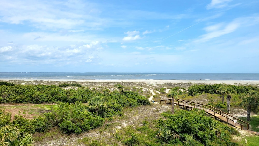 Lighthouse Point 2 by Tybee Vacation Rentals