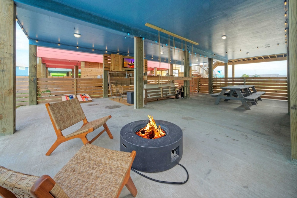 Salty Texan by Avantstay Central Location, Views