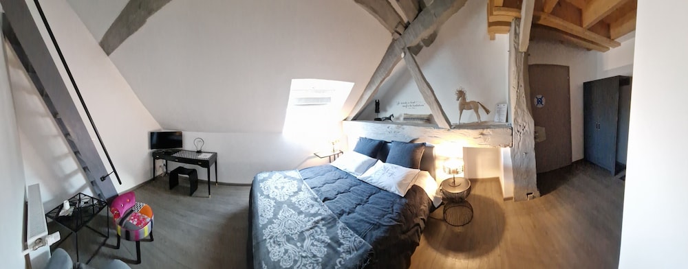 Photo 9