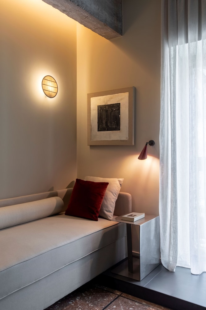Atel Guest House