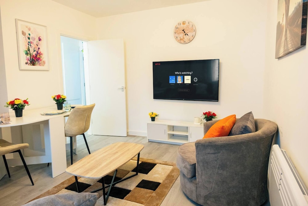 Central Cardiff Cozy 2BR Near Stadium Shops Uni