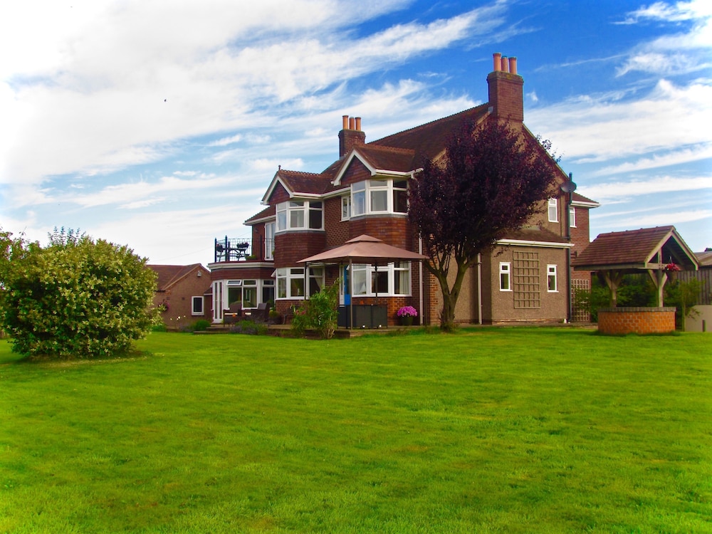 The Moorhead Bed & Breakfast