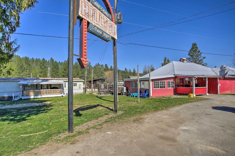 Kingston Sleeper: Unique Stay Near Silver Mountain