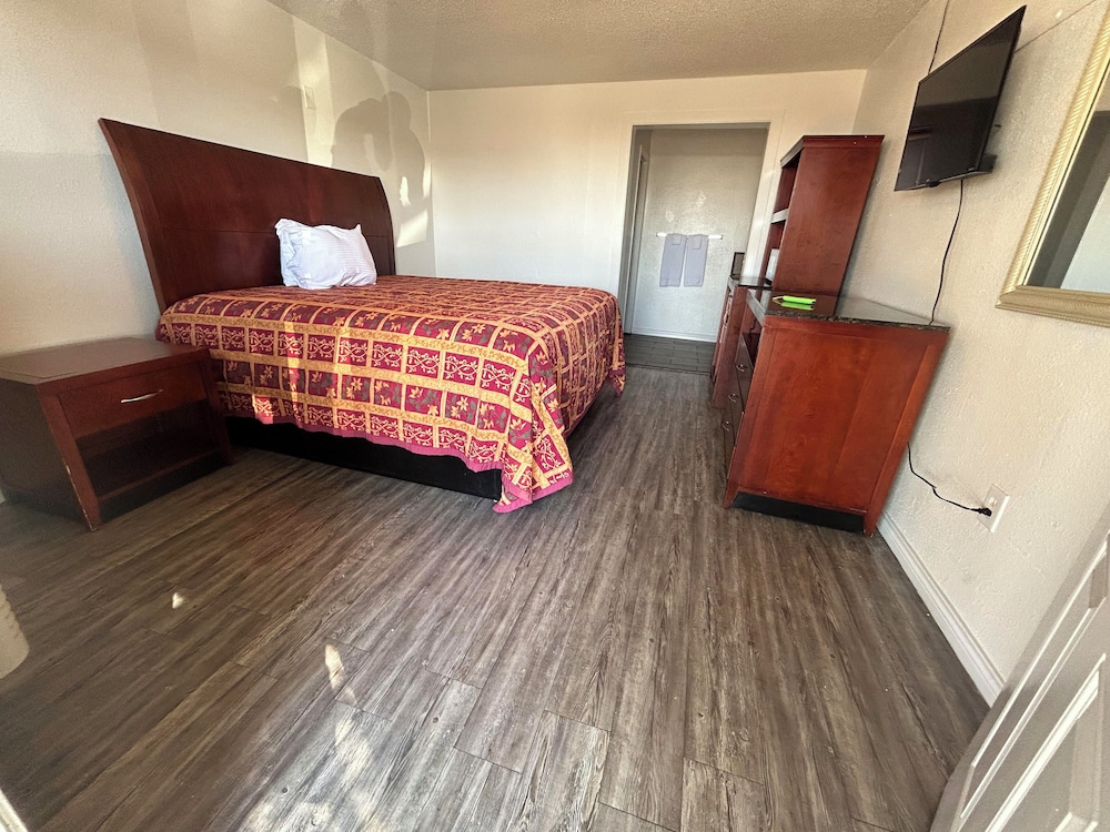 Quest Inn view 3