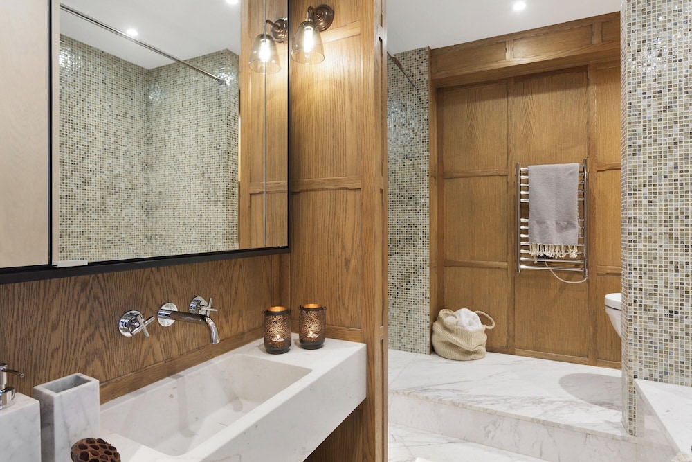 Knightsbridge & Chelsea Lux 2 bed Duplex