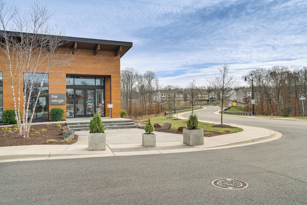 19 Mi to Baltimore: Townhome in Maryland City