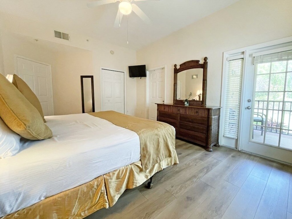 Caribe Condo 2 Bedroom Condo by Redawning view 3