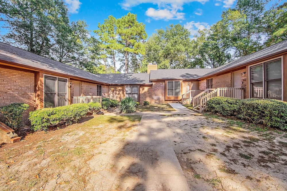 Fayetteville Vacations - No Place Like Homeplace! II - Property Image 16