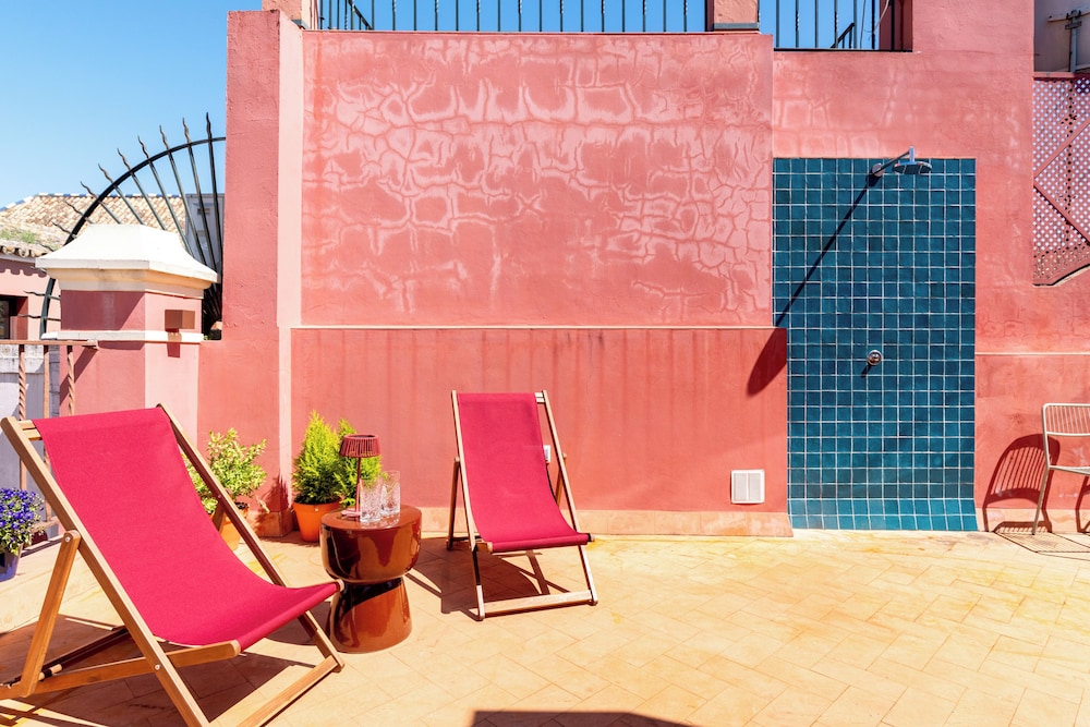 One&Lux Casa Barrabas