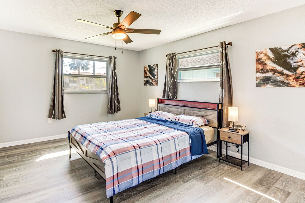 2 Mi to Beach: Canal-front Home in Hernando Beach