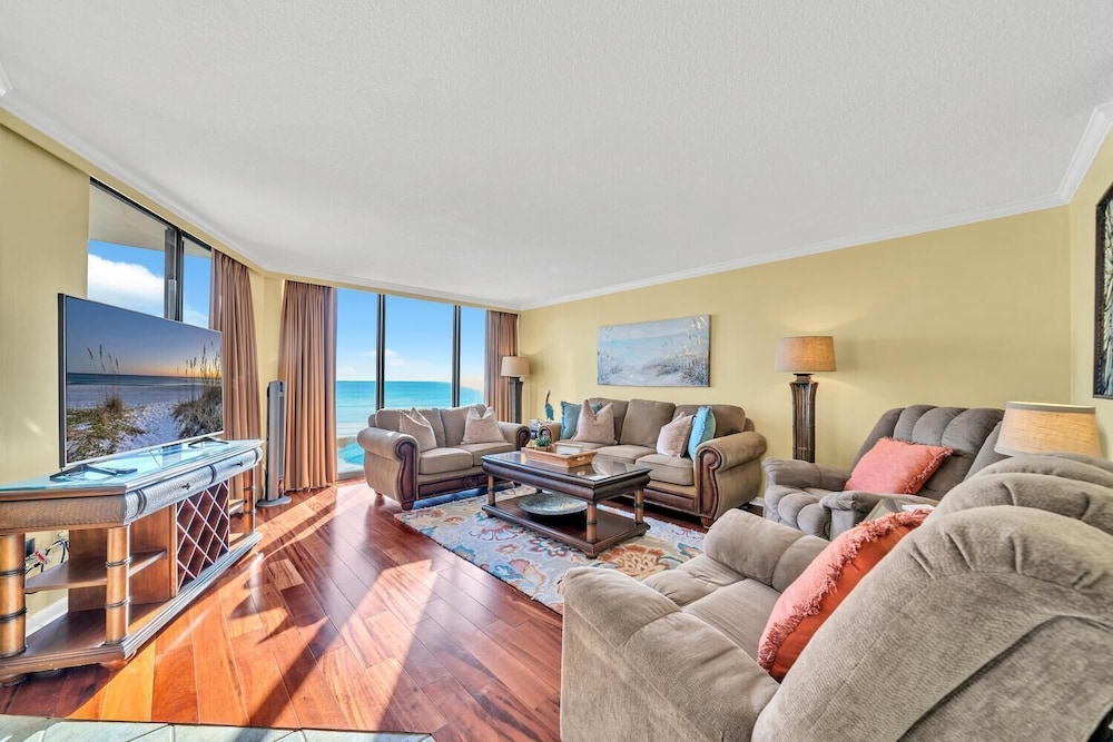 Edgewater Tower 1-411