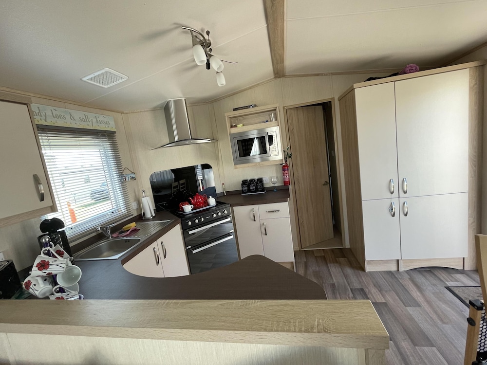Laineys Haven Caravan at Silversands view 5