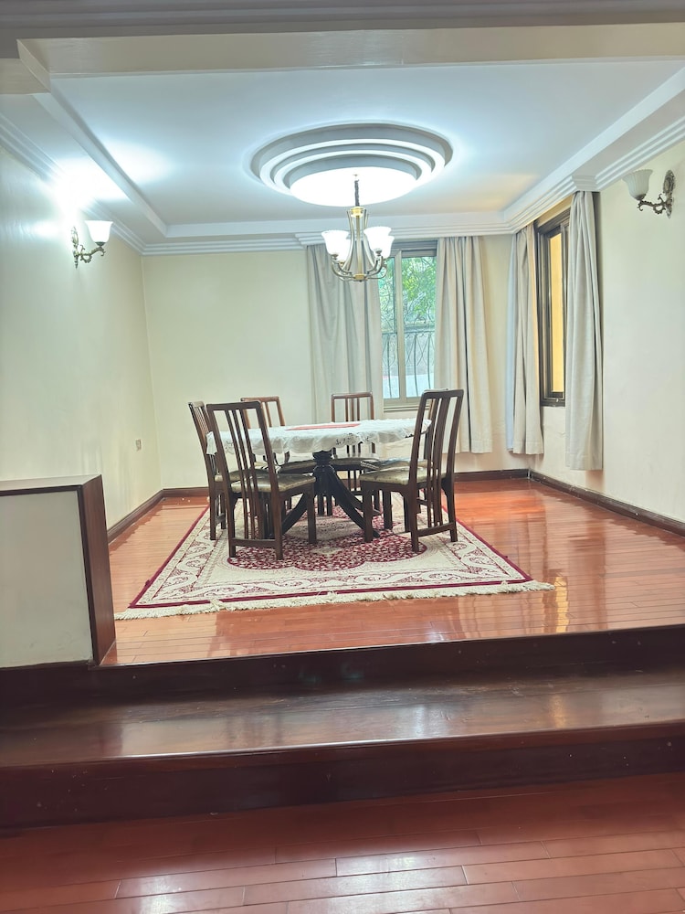 Lux Suites Lakeview Mansion Nakuru