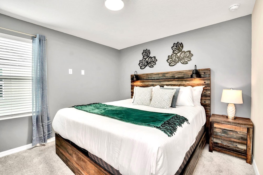 Solara 7BR Resort Home w Pool, Hot Tub & Games