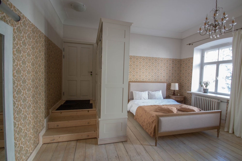 Old Town Library Deluxe Tartu Home Apt. view 2