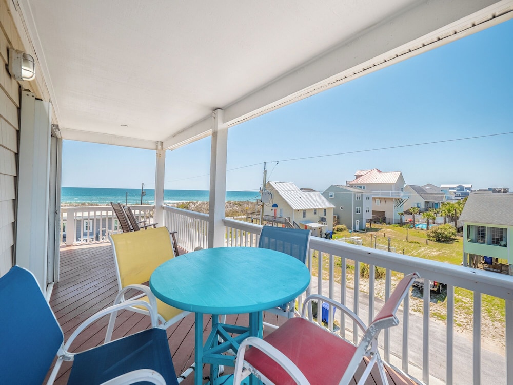 Skipper's Hideout by Topsail Realty