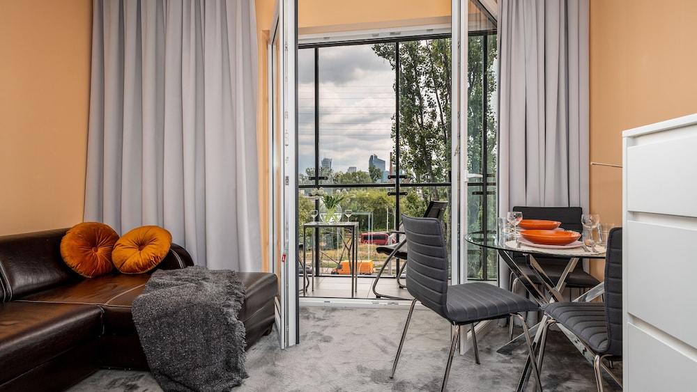 Apartamenty Sun & Snow Osiedle Bliska Wola view 3