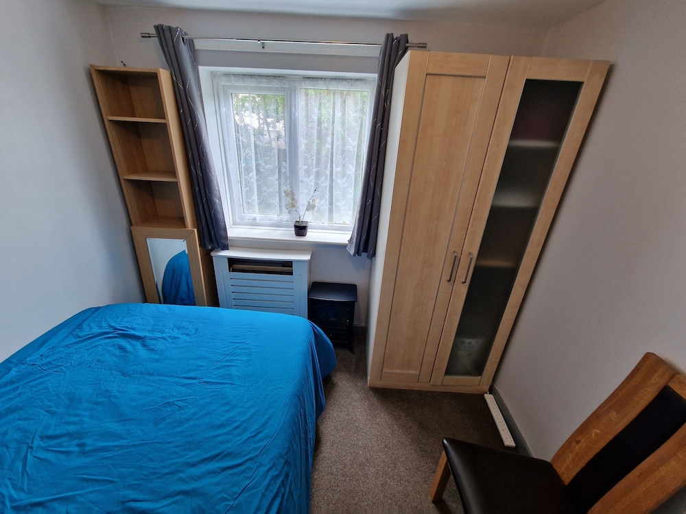 Super Comfy Apartment - Devon - A38 - Sleep 4pers view 3