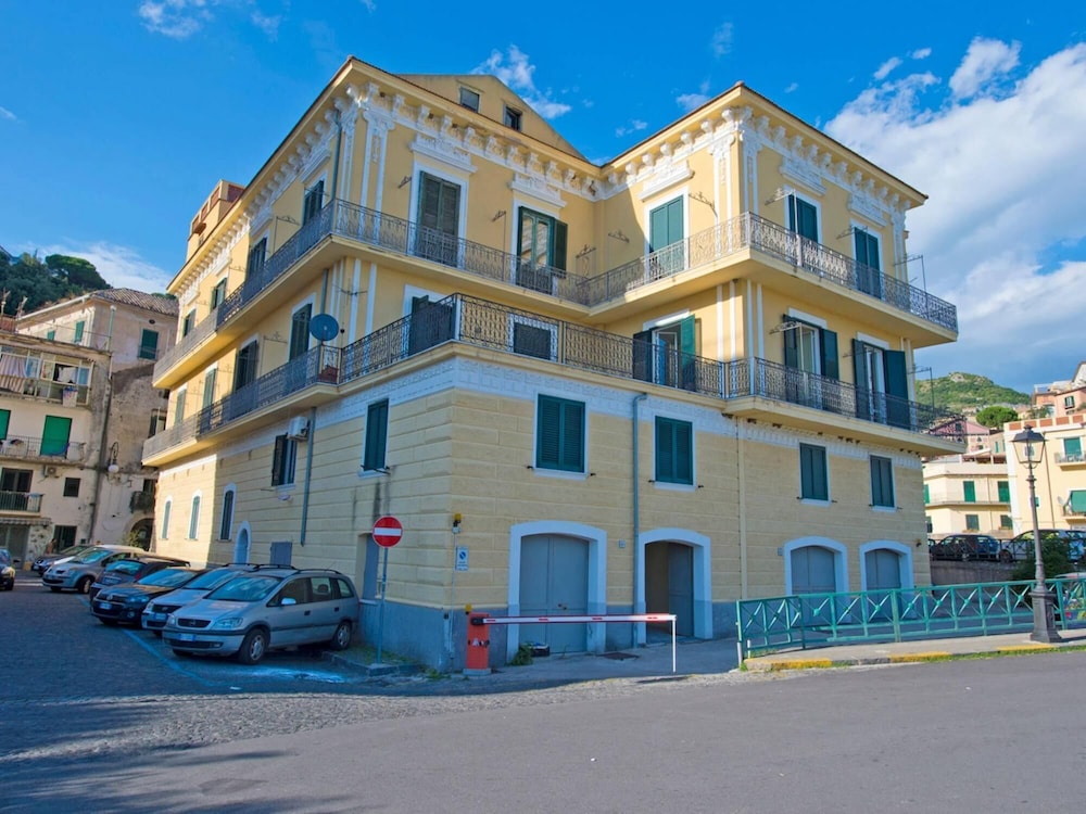 Appartamento a Vietri sul Mare ID 3053 view 2