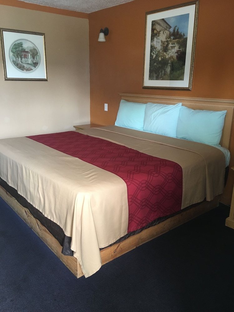 Budget Inn And Suites