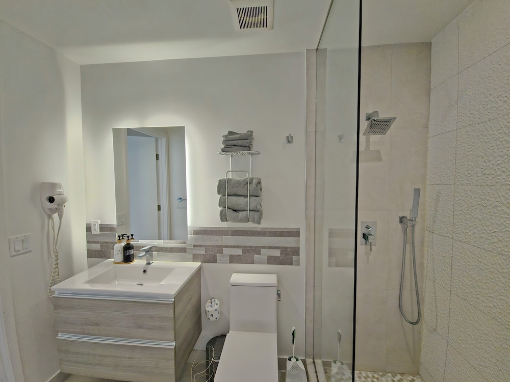 Smart Brickell Condos Free Parking by Cielo Stays