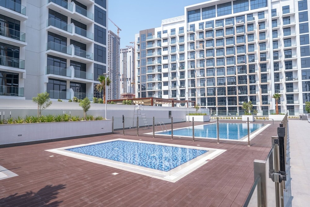 Serene Studio Apartment at Azizi Riviera Near to Burj Khalifa