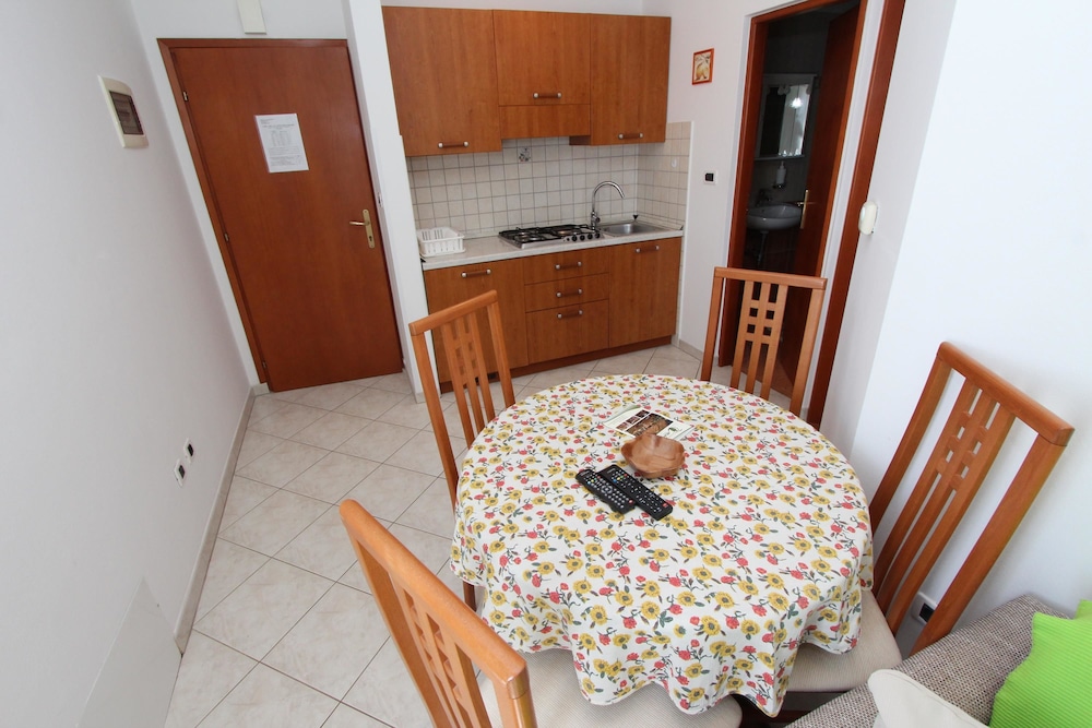 Photo 50
