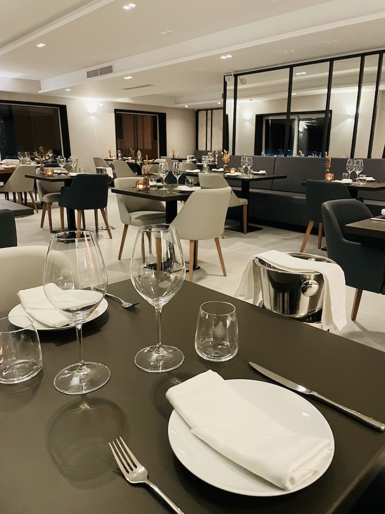 Mellieha Vacations - Hotel VIU57 - Property Image 6