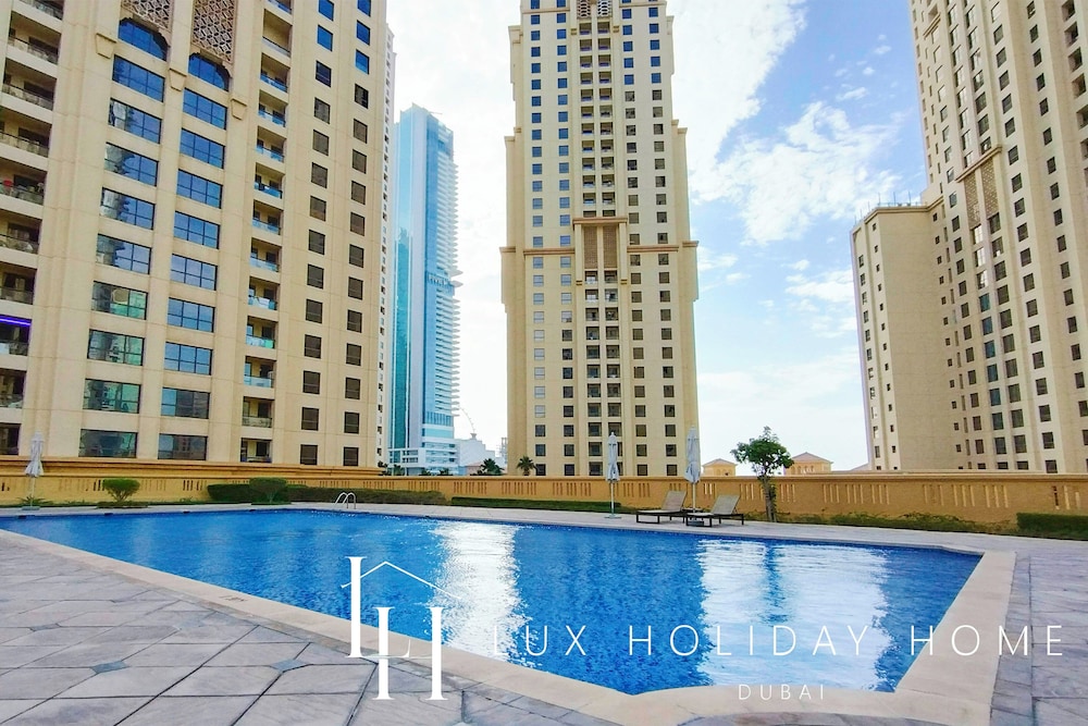 LUX The JBR Central Suite