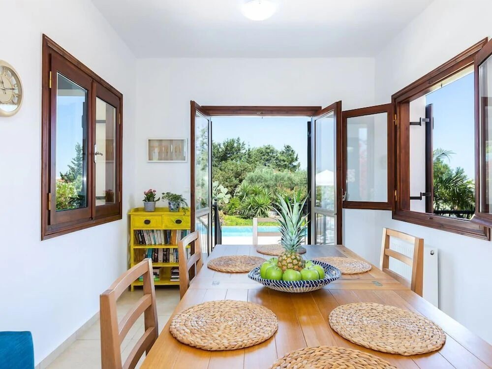 Villa Pyramus view 4