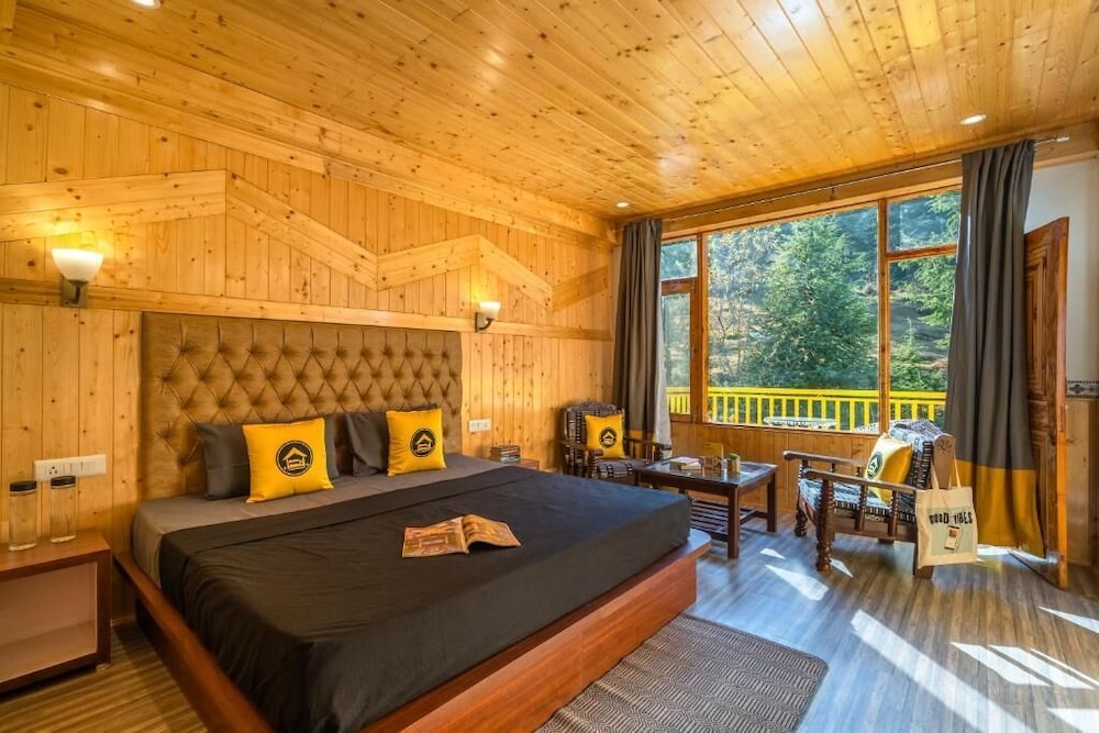The Hosteller Manali, Old Manali