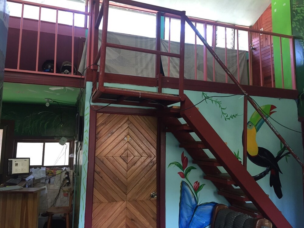 Mi Casa Tica Backpacker