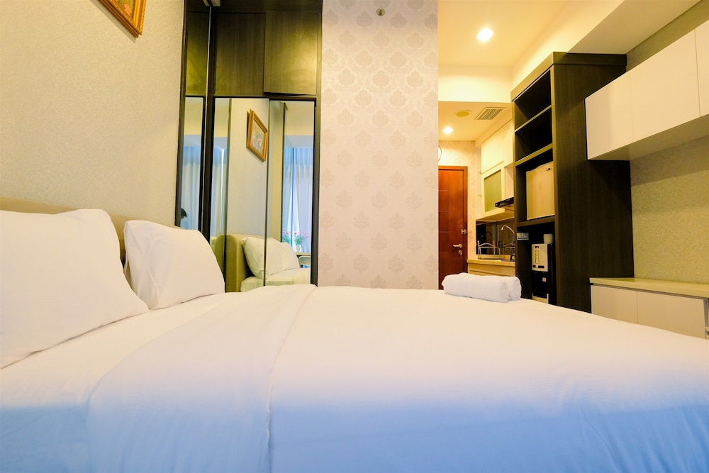 Best Price Studio Apartment at Capitol Park Residence view 3