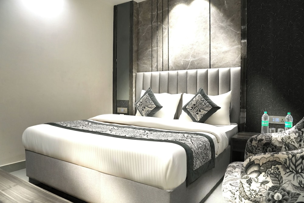 Hotel Mountain Bliss new delhi